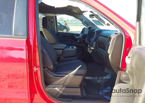 2022 Chevrolet Silverado 1500 2Wd Short Bed Custom z USA, uszkodzony, nr VIN 1GCPABEK6NZ631906